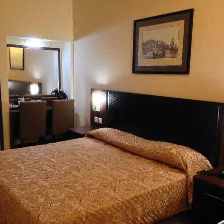 Grand Harbour Отель Валетта