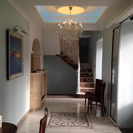 Grand Harbour Отель 2*