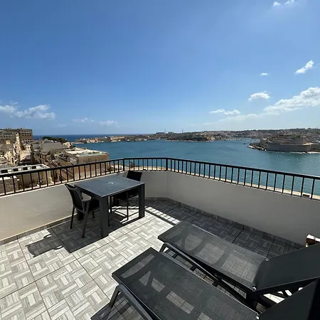 מלון Grand Harbour ואלטה