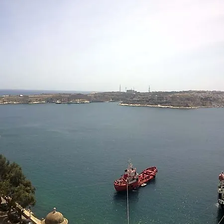 Grand Harbour מלון ואלטה
