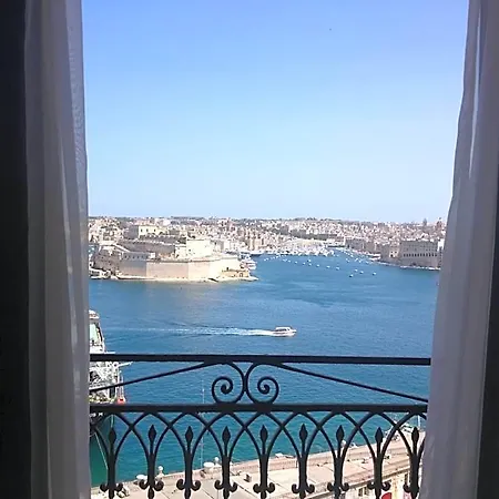 Grand Harbour מלון ואלטה