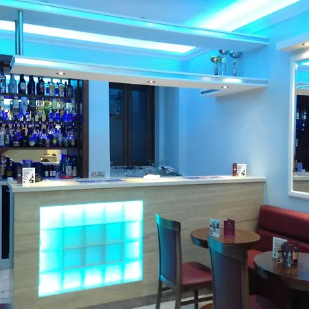 Hotel Grand Harbour 2*