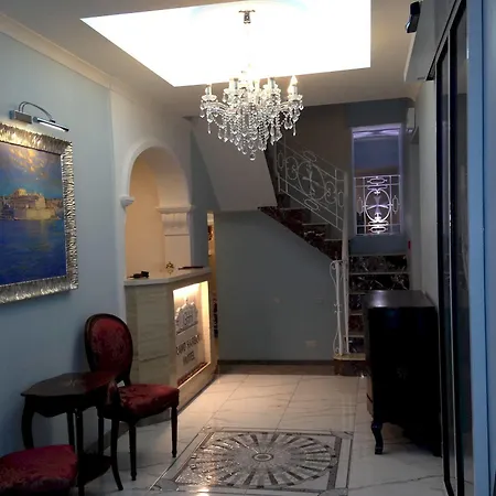 Grand Harbour Hotel 2*