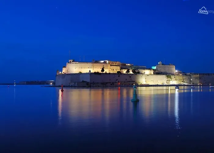 فندق Grand Harbour 2*