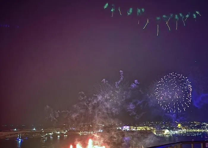 Grand Harbour فندق فاليتا