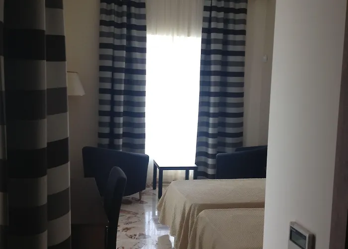 Grand Harbour فندق فاليتا